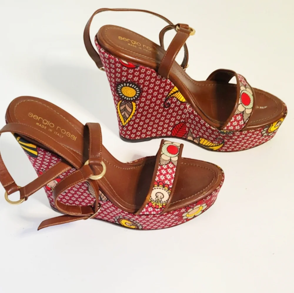 Sergio Rossi Burgundy redish leather wedge, clasp around the ankles..size 36.5